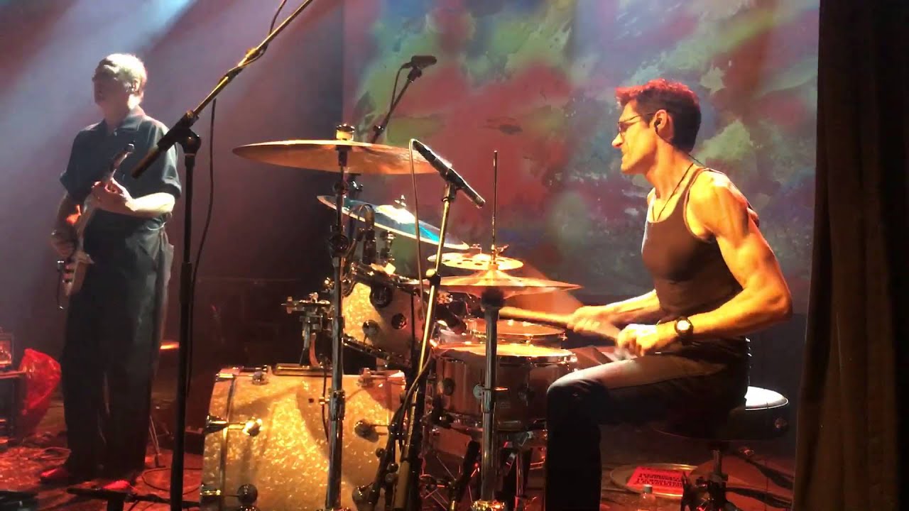 Tobias Ralph drum solo