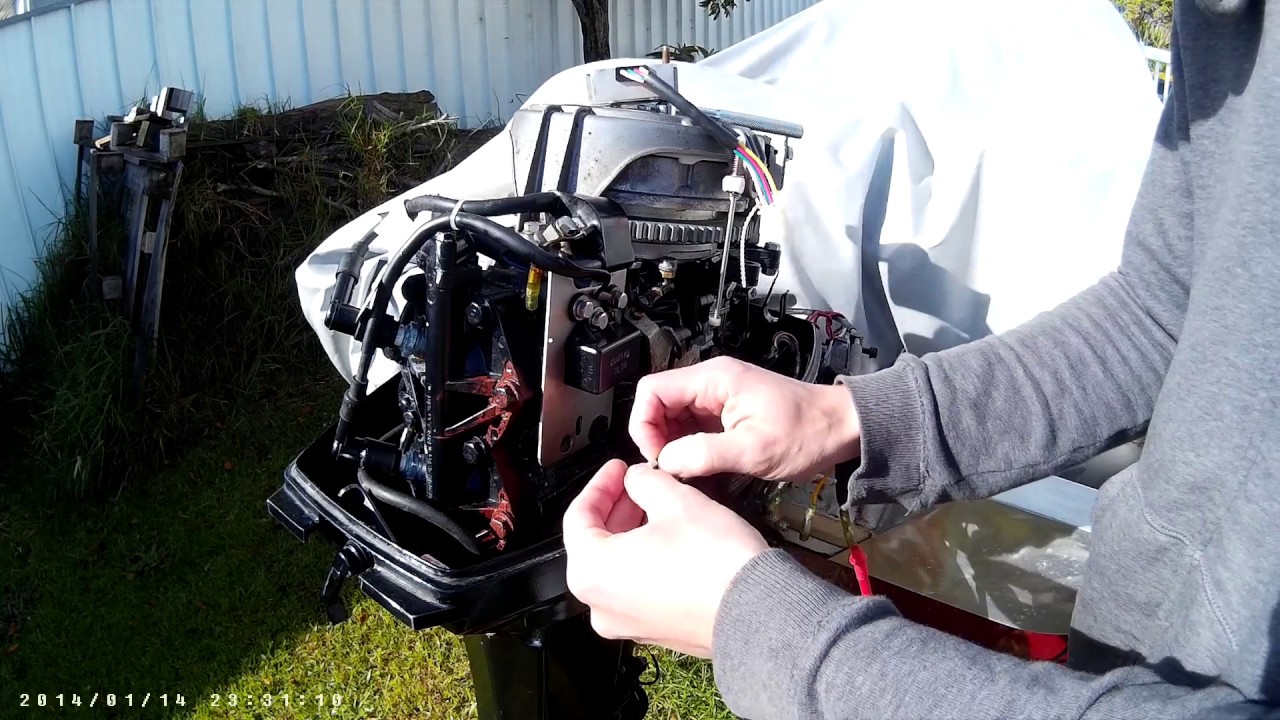 A cheap way of installing a rectifier/voltage regulator on a 30 HP Mariner/Mercury