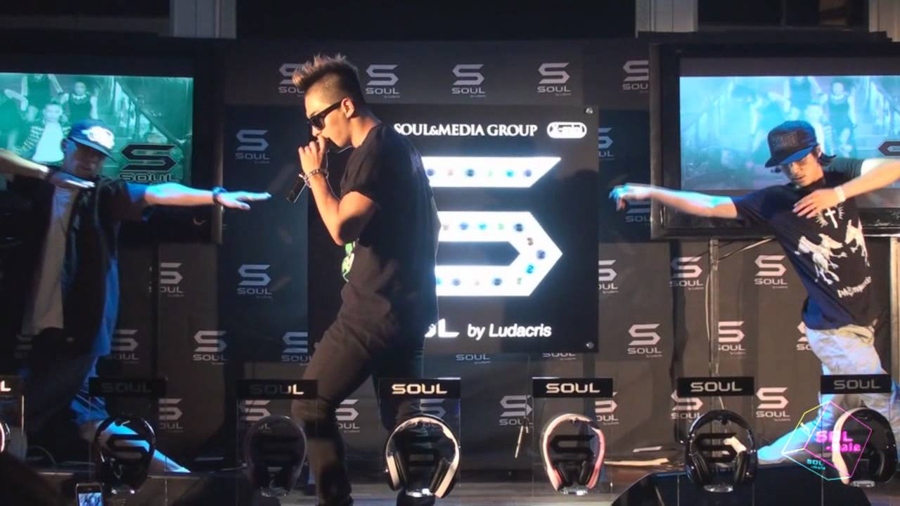 TAEYANG 태양 - fancam - Where U at - 20110929 - Soul by Ludacris launching party