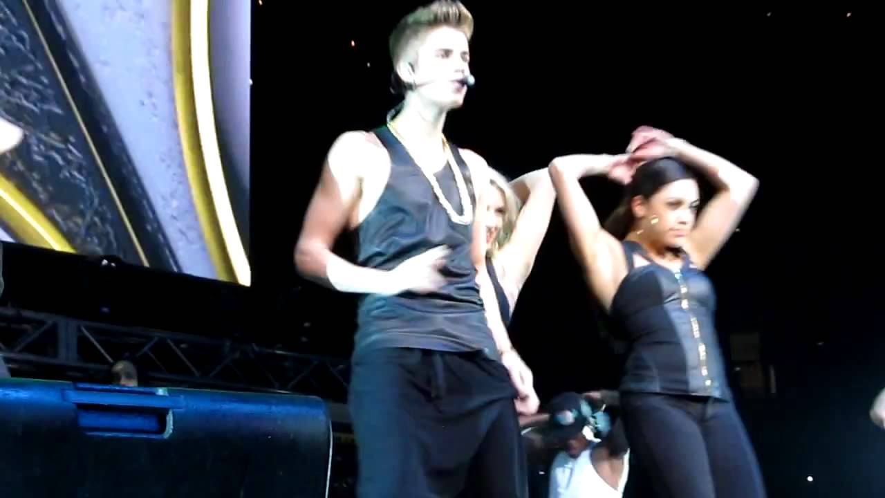 Justin Bieber Jingle Ball As Long As You Love Me