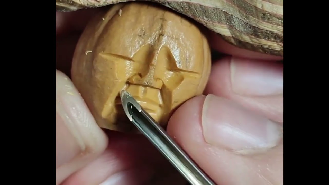 Making Human head from walnut, Eps 1  くるみで人頭を作る