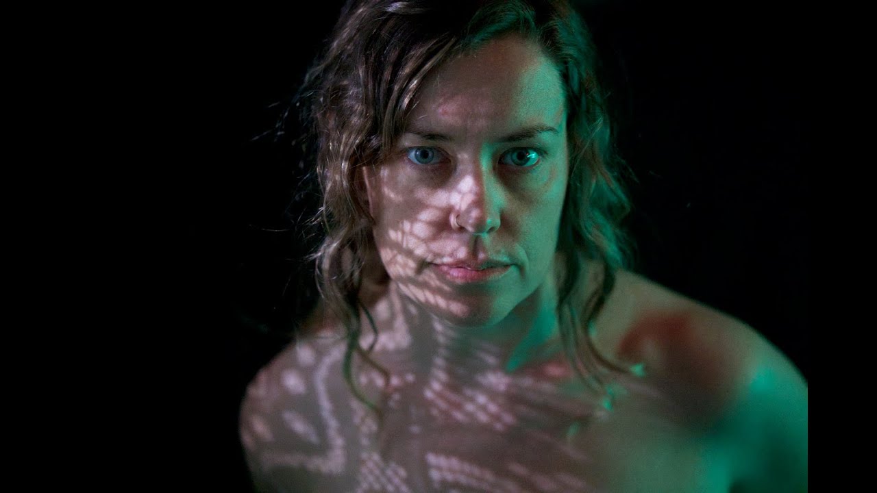 Neon inspired nude photo shoot &ndash; and tour of the National Gallery of Australia&rsquo;s sculpture garden