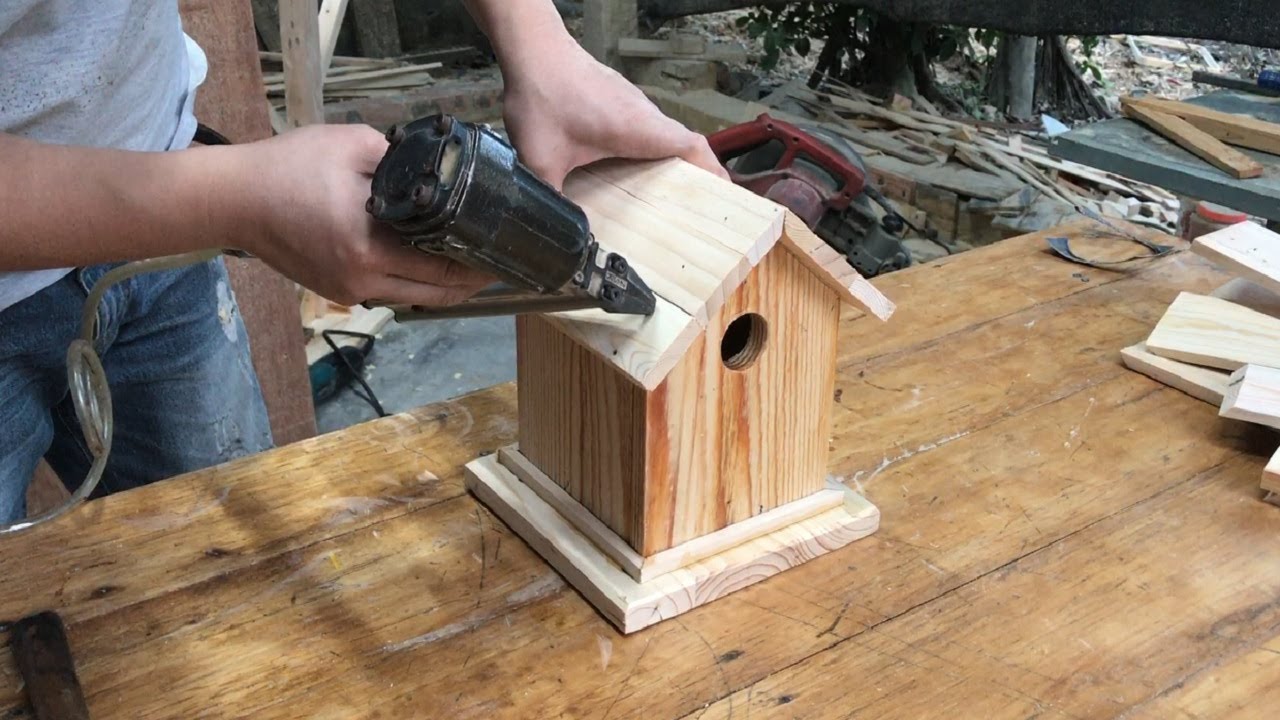 Amazing Woodworking Idea From Recycled Wood // DIY Birdhouse Planter