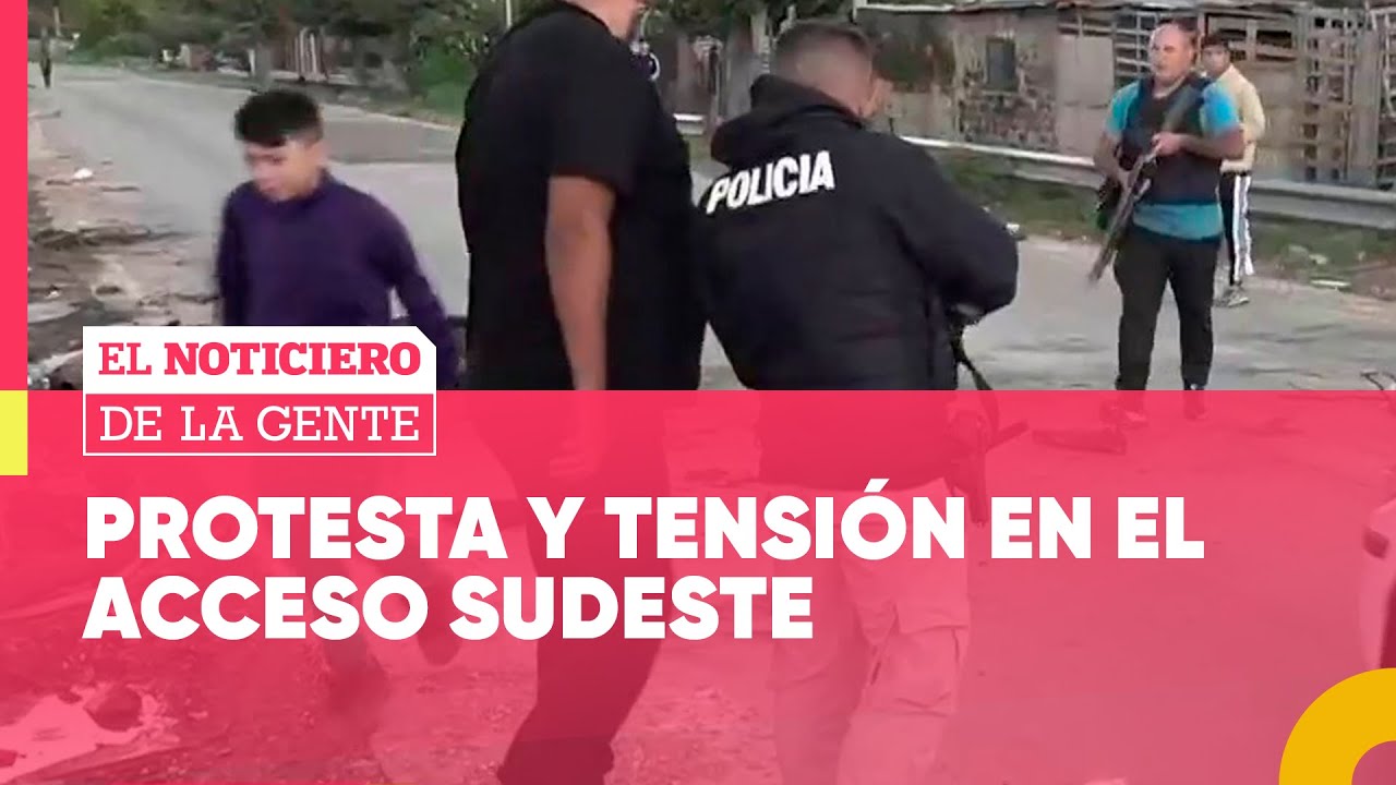 Un NENE de 13 AÑOS INTENTÓ APUÑALAR a un POLICÍA en una PROTESTA #ElNotiDeLaGente