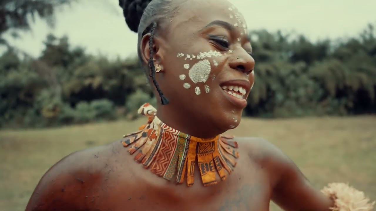 NKZ_  MOAHITO (LA FEMME) CLIP OFFICIEL 