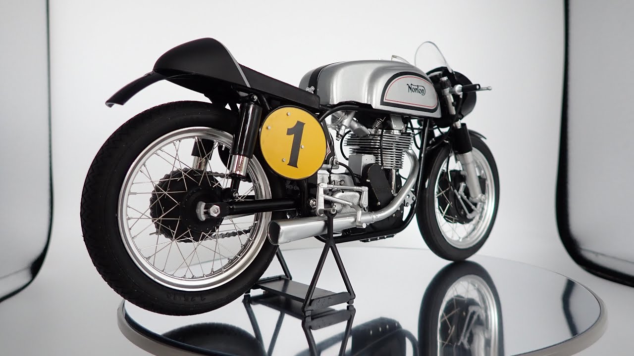 ITALERI 1/9 NORTON MANX