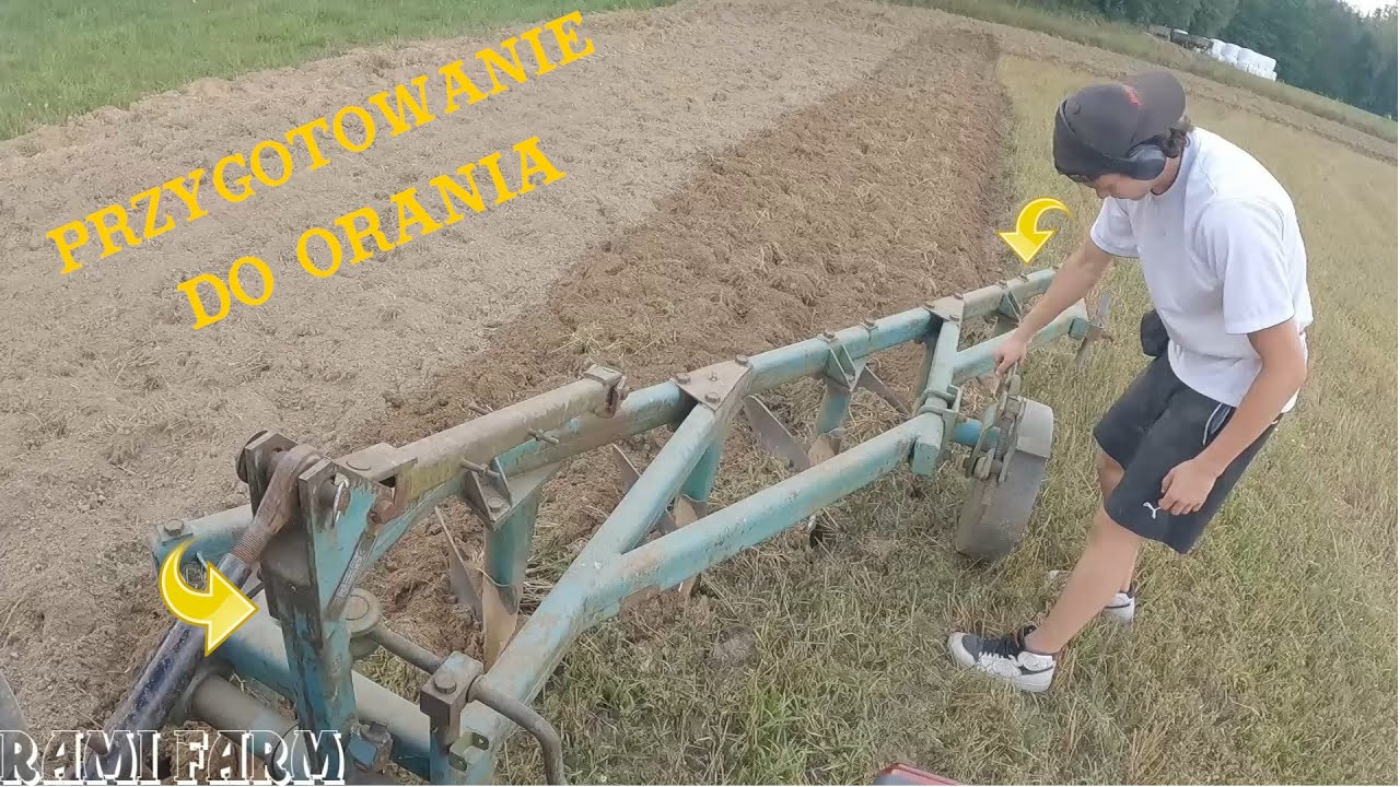 Plowing with a 7-furrow plow Ursus C360. Setting the plow.