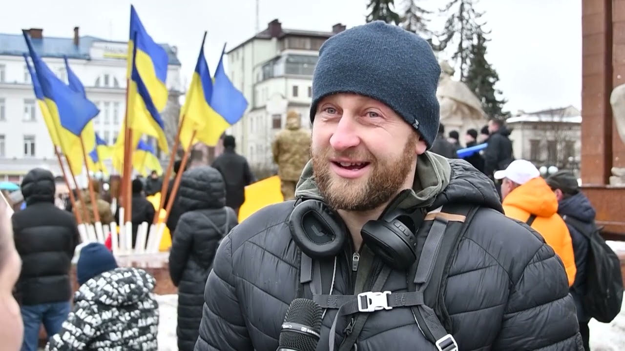 96 портретів Захисників: в Івано-Франківську відкрили Алею віри і надії 