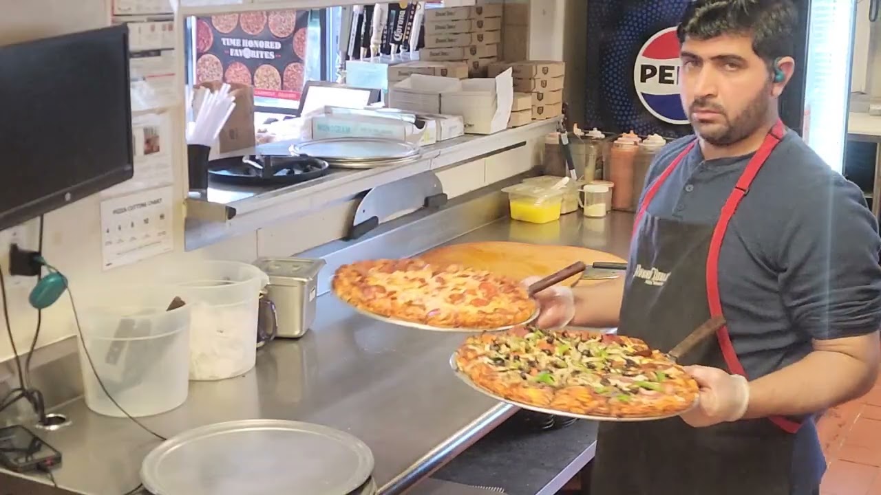 ROUND TABLE PIZZA  #usa #pizza #food #fastfood #pizzalover #italianfood #pizzafood #pizzatime #Lodi