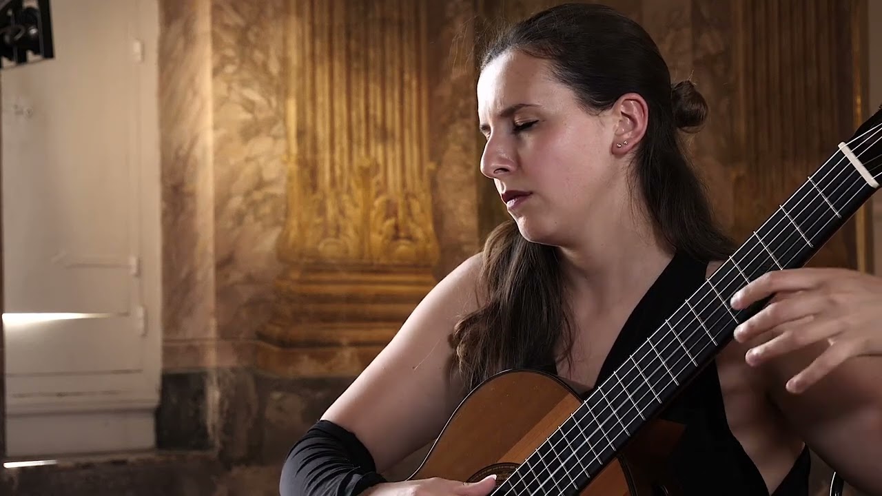 Invierno Porteño by Astor Piazzolla | Carlotta Dalia