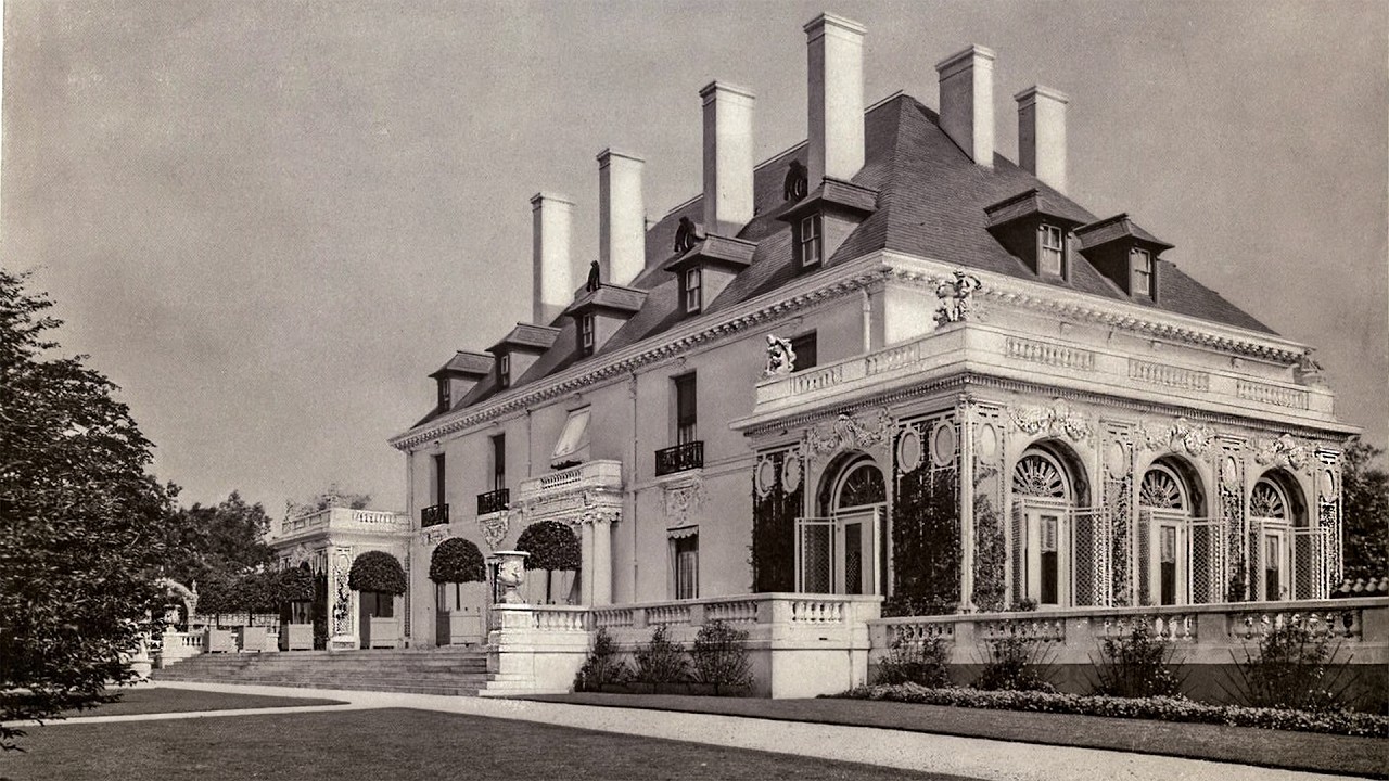 Vernon Court: Inside One of Newport's Most Luxurious Cottages