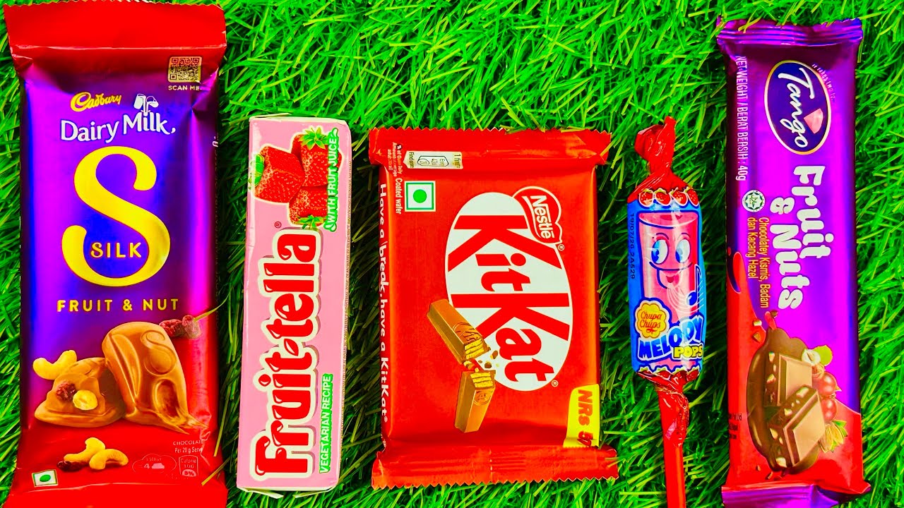 أشهر أنواع الحلوى بتقنية ASMR 🍭 | مصاصات قوس قزح، شوكولاتة، وأصوات فتح علب حلوة