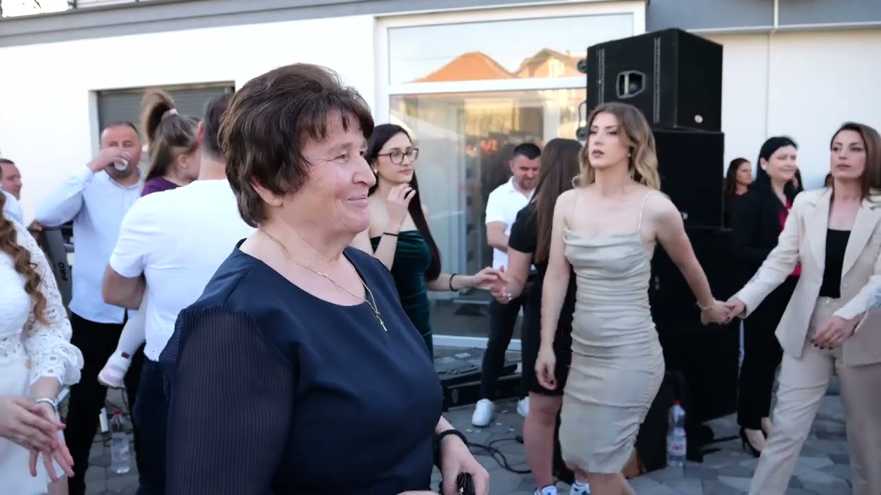 MLADINO I MLADOZENJINO KOLO
