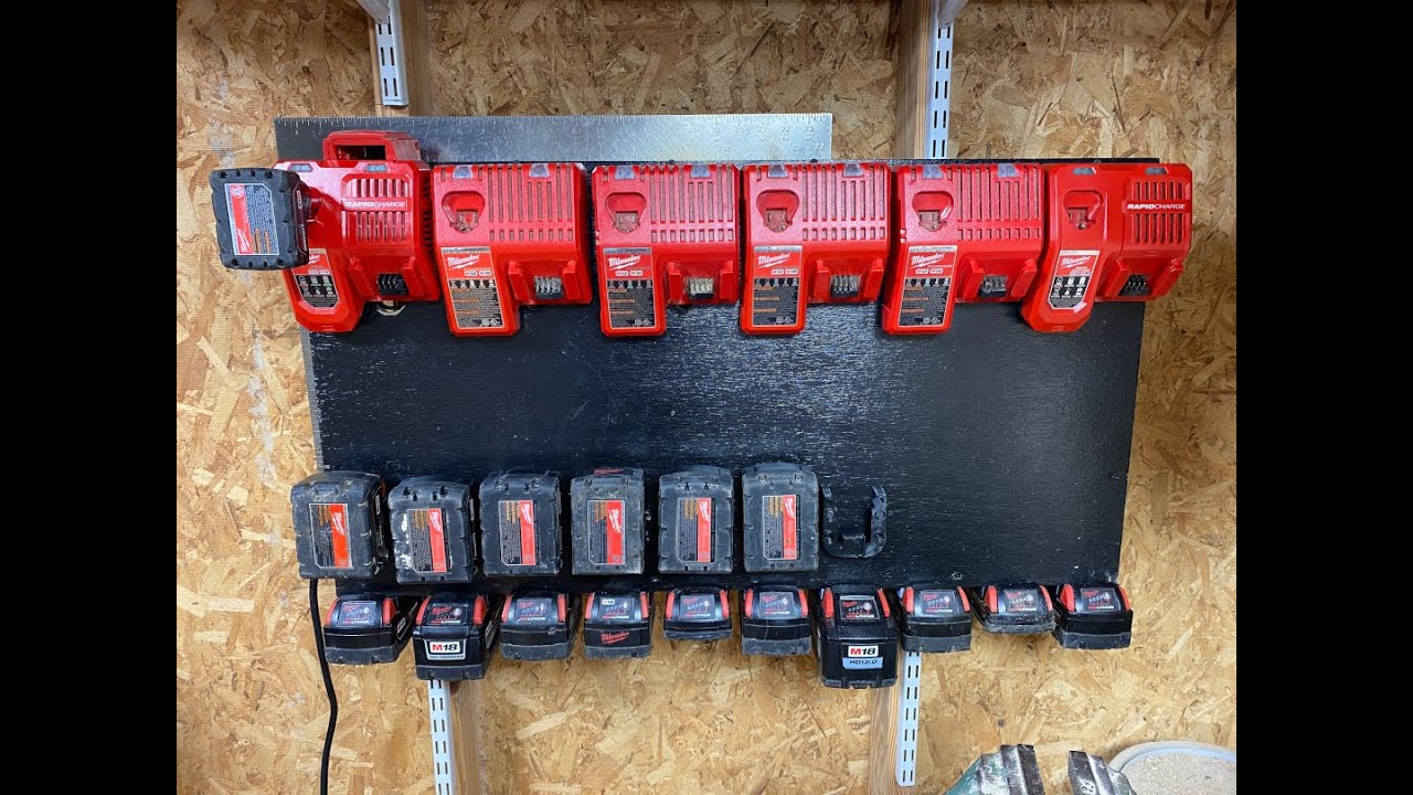Milwaukee M18 Wall Charging Station