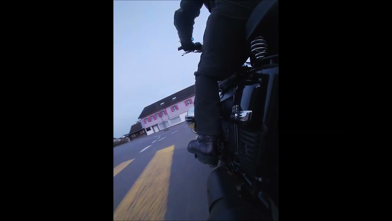 BMW R18 with raw Dr. Jekill & Mr. Hyde Exhaust riding in Switzerland - Part II - SUV cutting corners