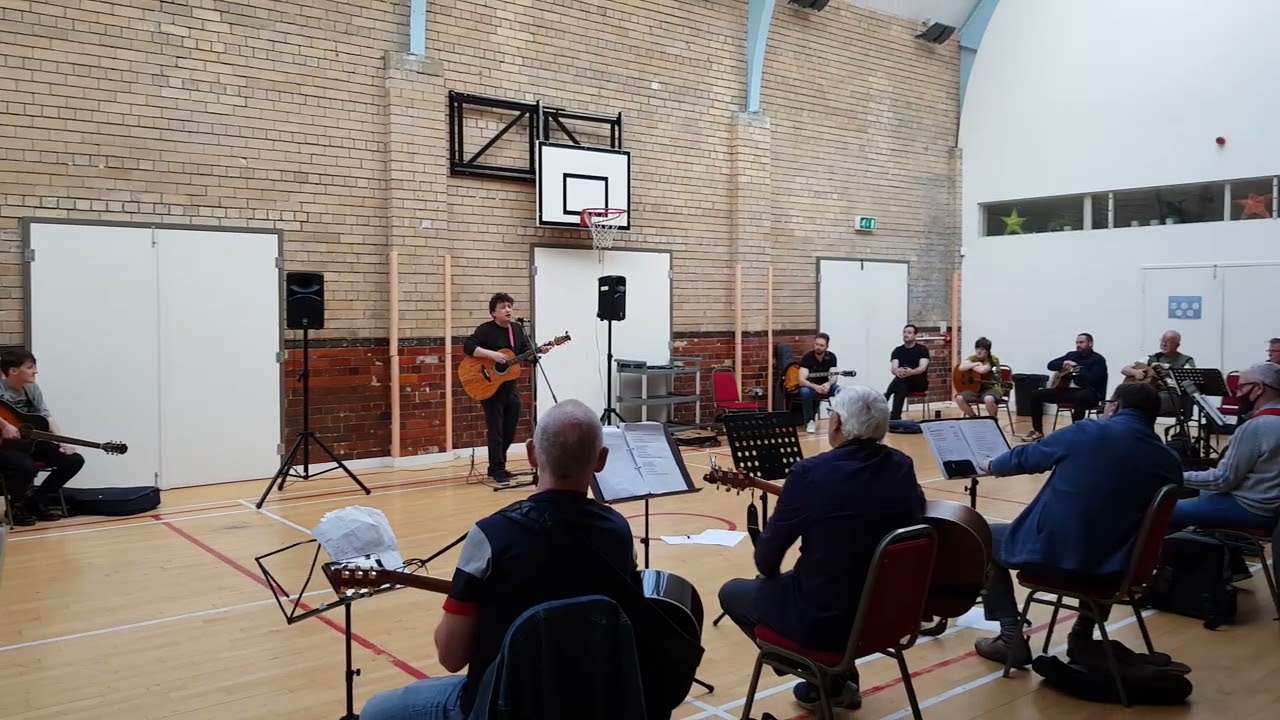 Matty Loughlin (The Shipbuilders) playing The Moon for The Florrie Guitar Group