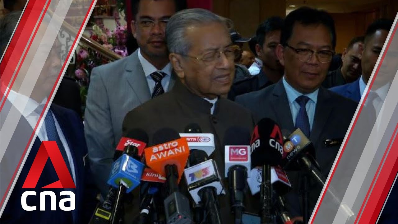 Mahathir has made it quite clear he doesn't think Anwar is right person to lead Malaysia: Analyst