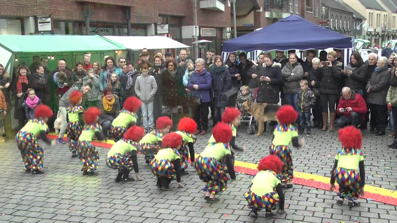P&M Hoés: Optreden Dansgarde D'n Hab