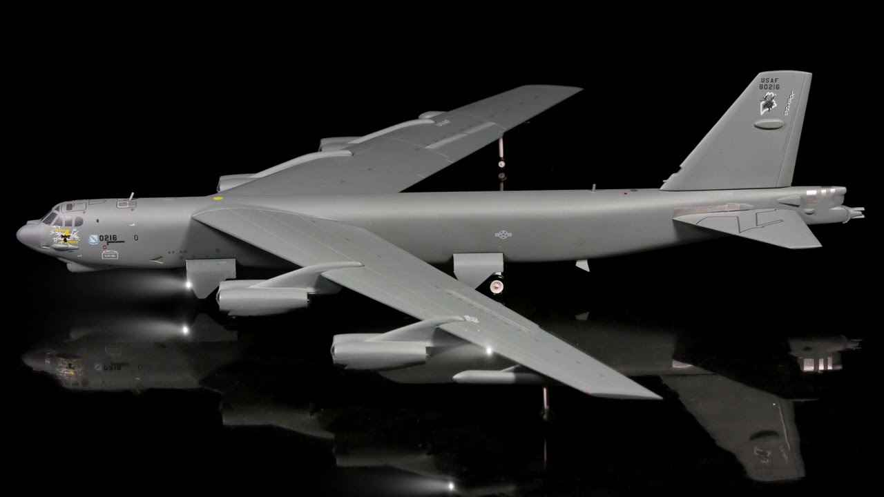 Herpa United States Air Force Thunder Struck B-52G Stratofortress 58-0216