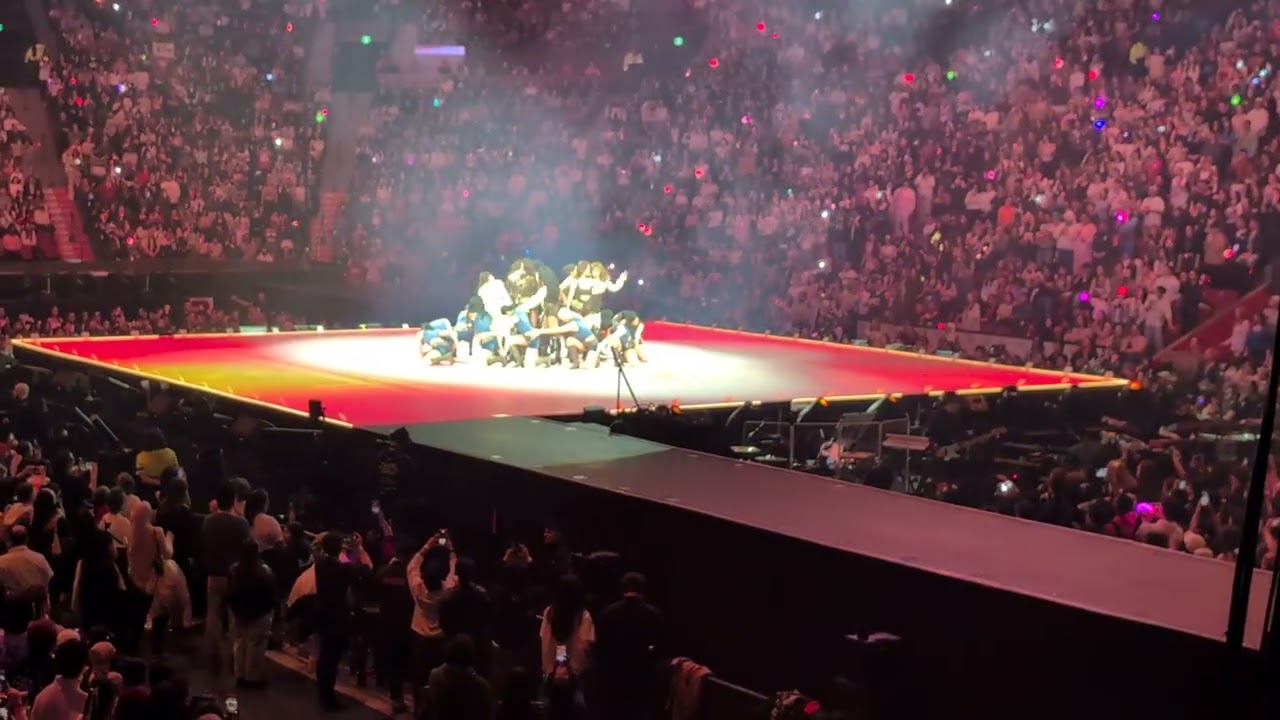 TWICE - HELL IN HEAVEN [4K] - THIS IS FOR Tour - Montreal 2026-03-03