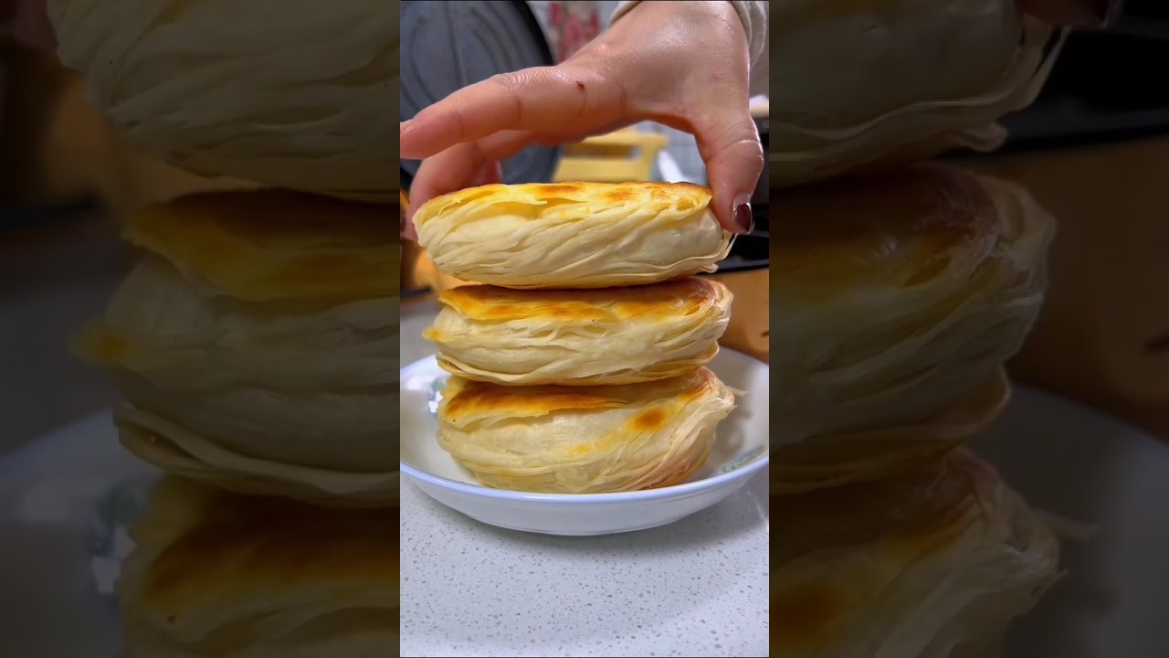 Crispy Chinese Bread Burger 🤤 Asian Street Food #viral #trending #food #shorts #streetfood #asiafood