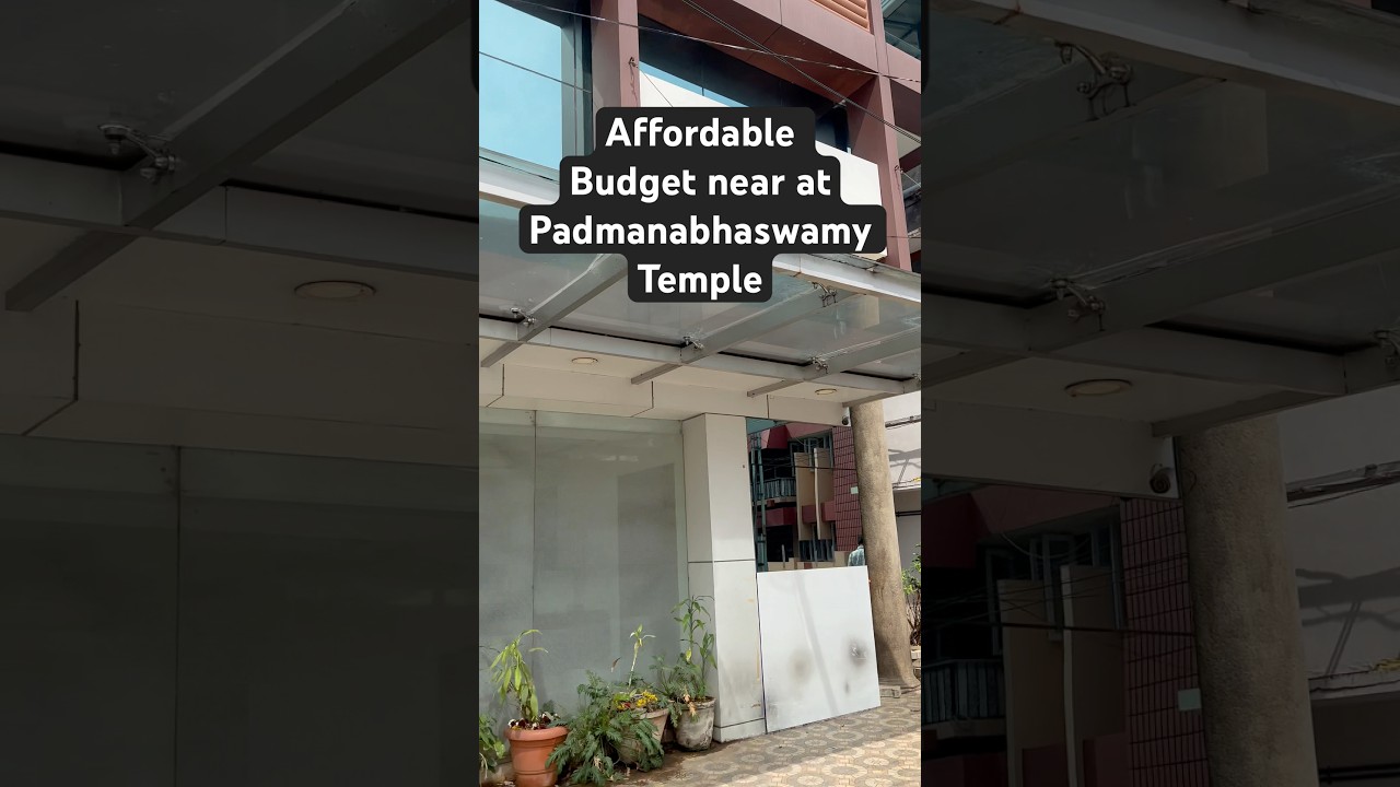 Affordable Budget stay near padmanabhaswamy temple #shortsfeed #temple #room #trending #viralshort