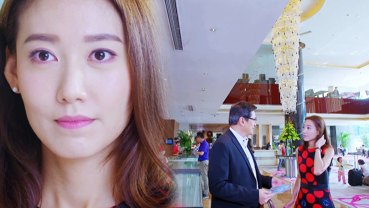 董事長對酒店小員工一見如故，卻不知她就是自己失散多年的親女兒，知道真相後立馬把她接回家繼承上億財產！#chinesedrama