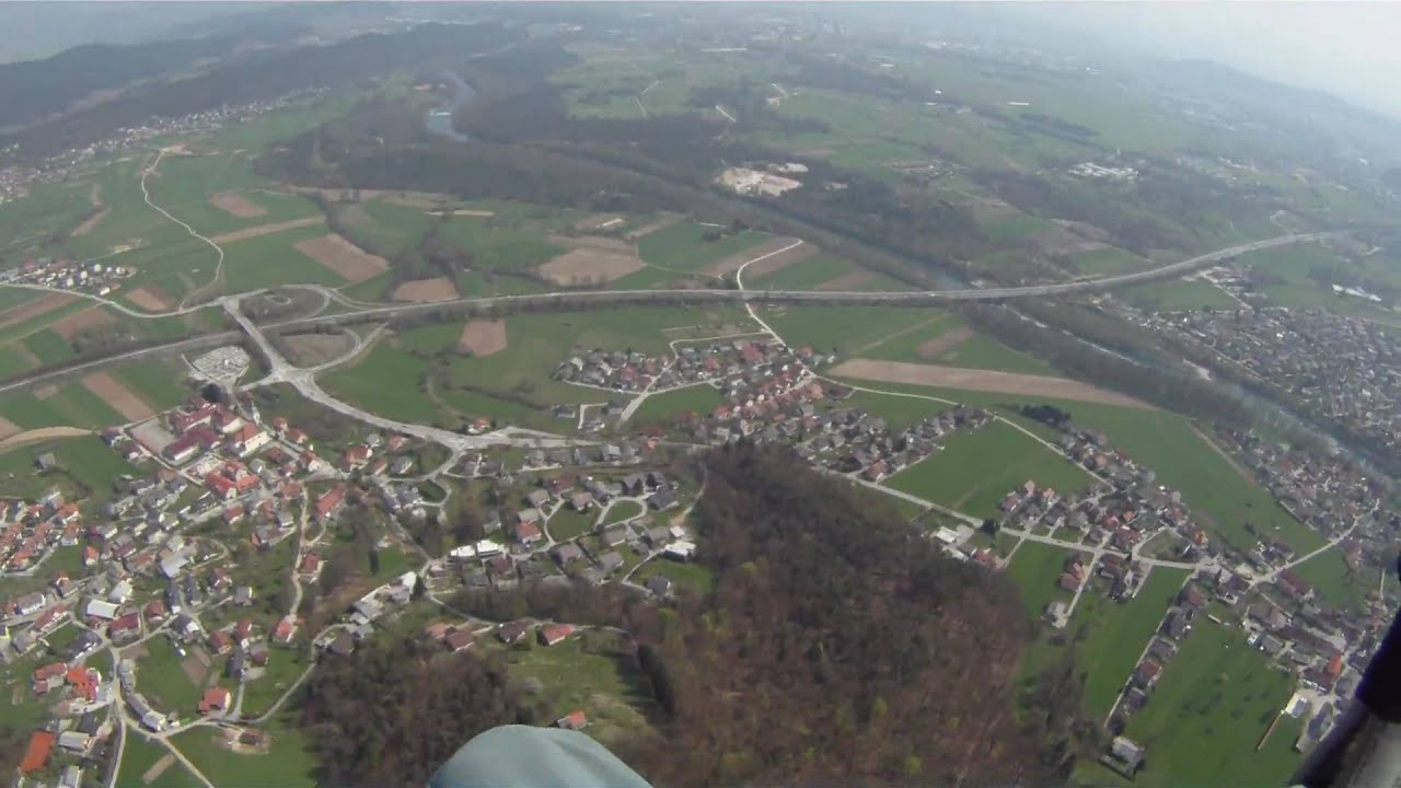 Paragliding Šmarna gora 17.4.2010 - Jože Poje
