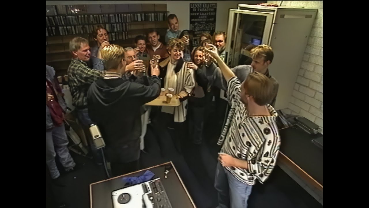 Nieuws reportage over de Start van Kink FM op 1 Oktober 1995