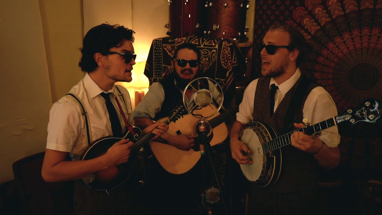 A Day With Johnny & the Yooahoos | Hook Session