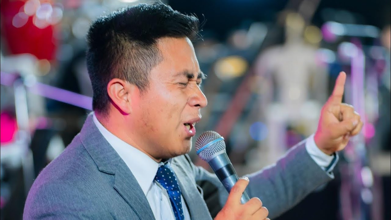 En los negocios de mi rey Wayner Rodríguez & alabanza en el cielo