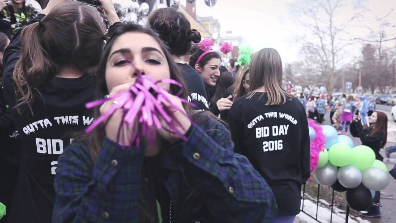 Alpha Phi | BID DAY 2016