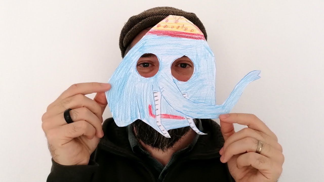Mi hija y yo reseñamos un libro con títeres