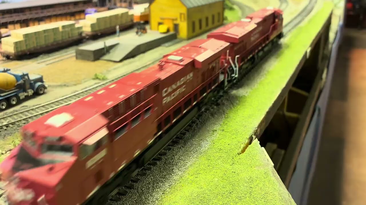 Henry runs a multi unit freight train on a Geiday night!