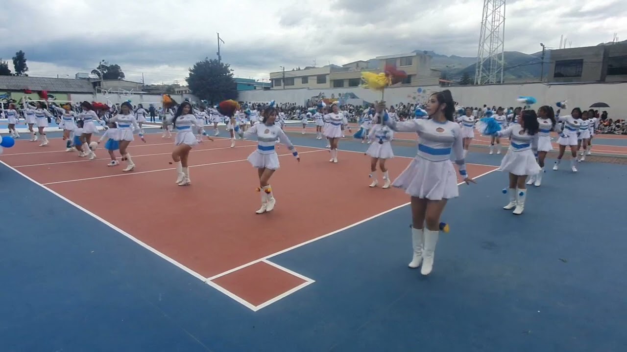 Bastoneras Unidad Educativa Fiscal Bicentenario D7 Vespertino