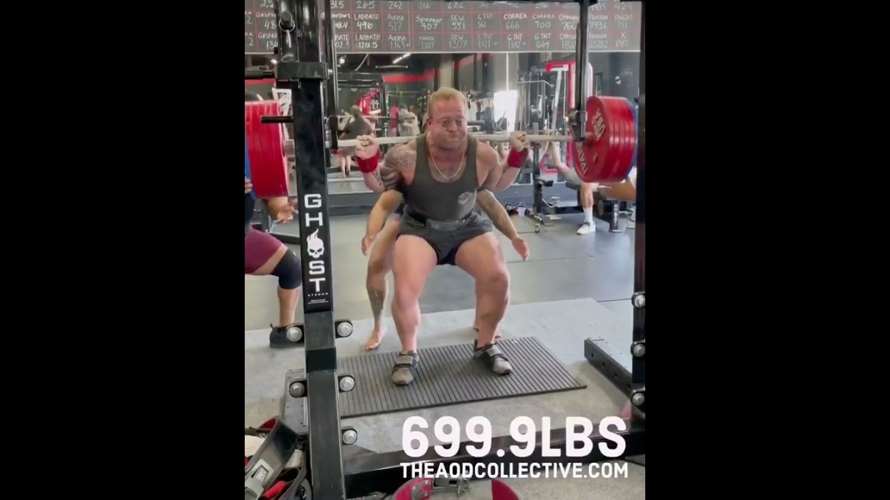 Pls excuse the naked knees  Big 700 lbs squat by Mighty Joe Sullivan
