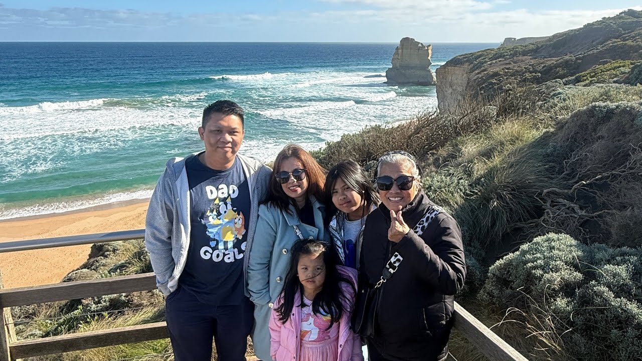 1  Day Great Ocean Road and Twelve Apostles Tour by Team Bog in Melbourne