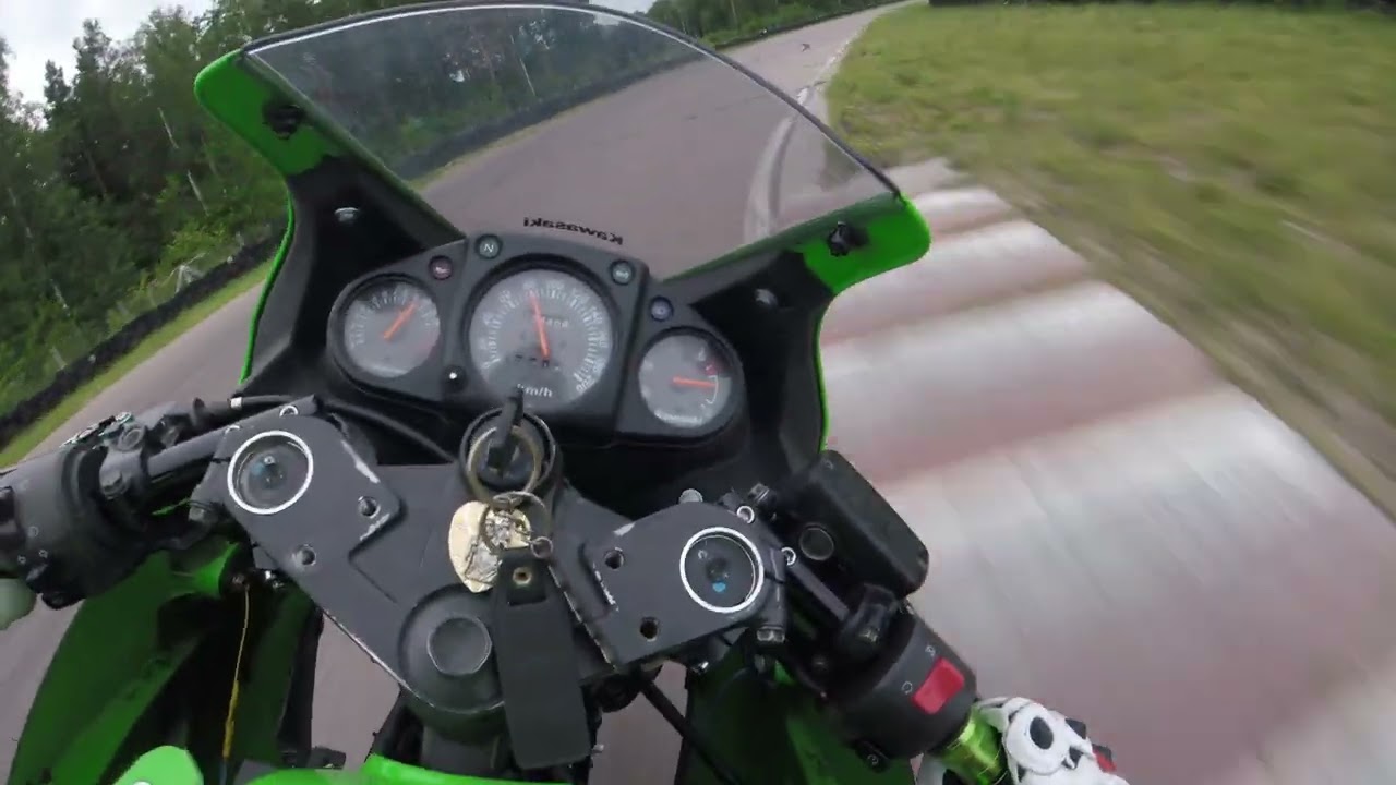 Pierwszy raz na Kawasaki Ninja 250 tor Wschodzący Białystok  POV GoPro