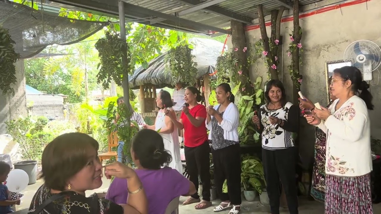 Nag pa games ulit sila ng sabon at lolipop nitong january birthday celebrants ng church…