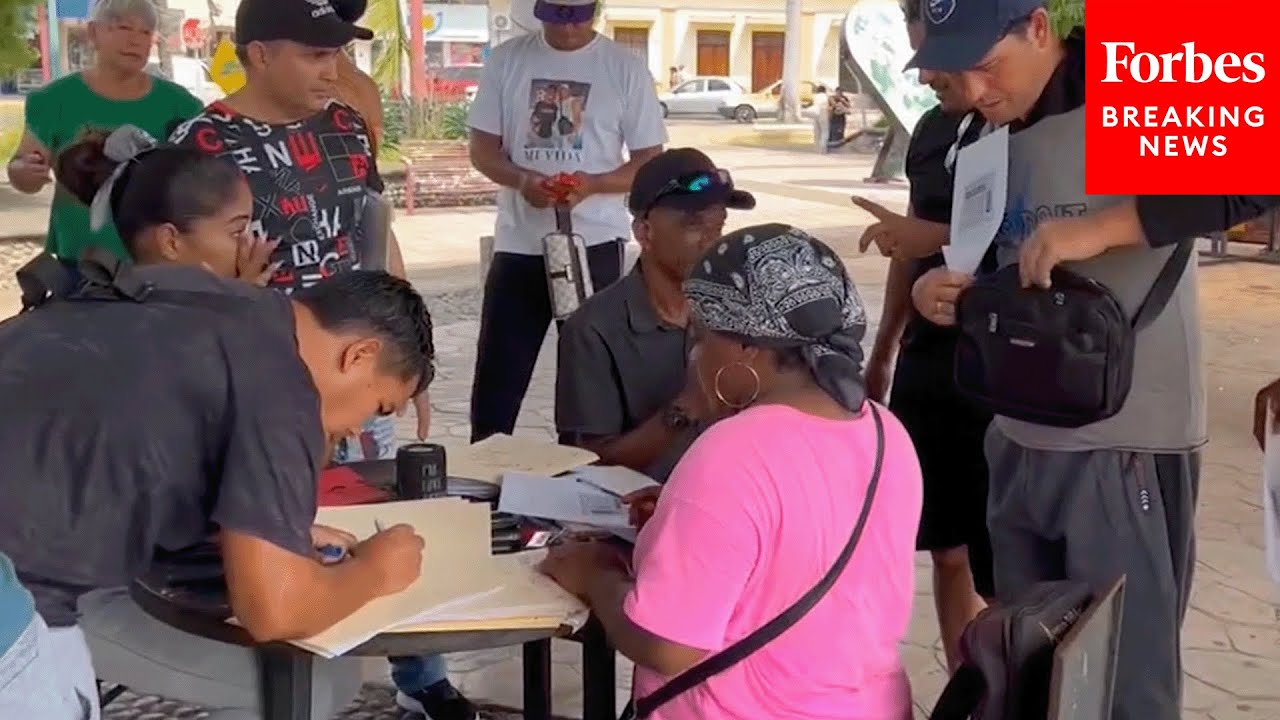 BREAKING: Migrants Gather To Form Caravan In Tapachula, Mexico