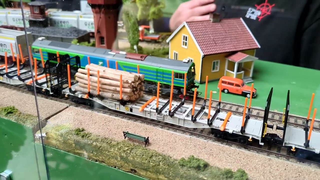 MMM 3R model railroad, Spånga, Stockholm. Many model trains and modules with landscape. Subtitles