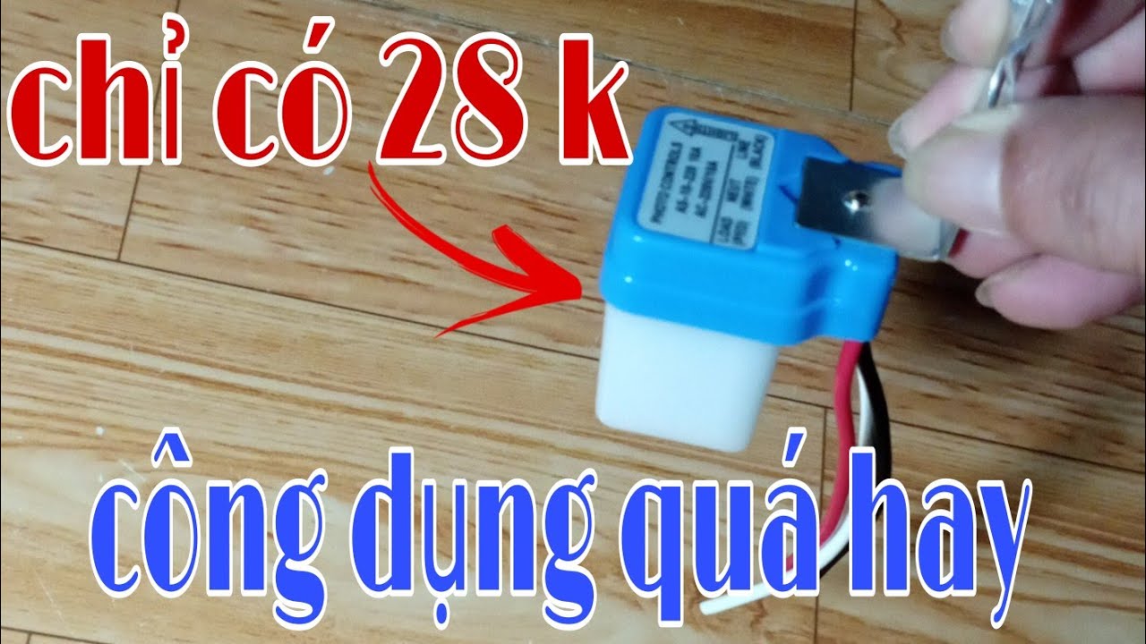 Công tắc cảm biến ánh sáng, tự bật đèn khi trời tối, và tự ngắt đèn khi trời đã sáng.