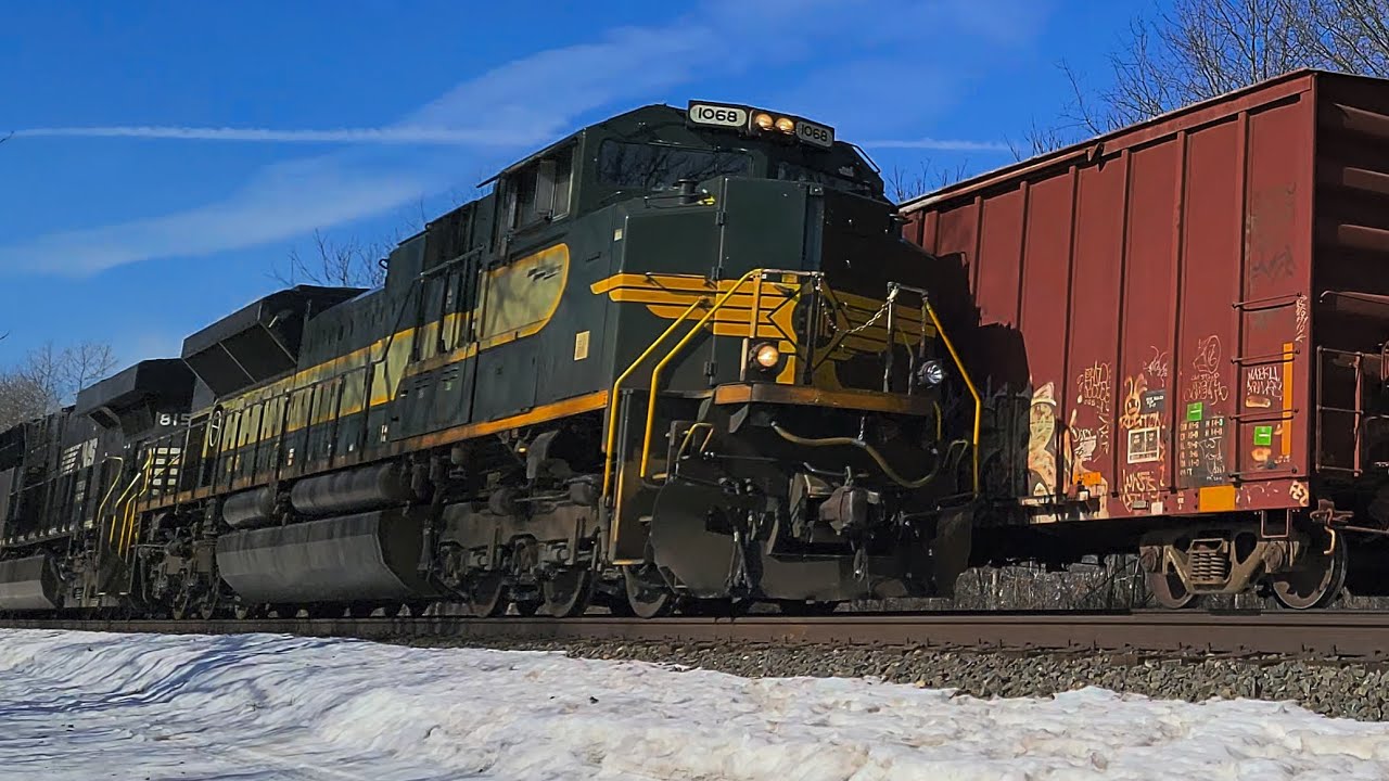 Caught A Heritage Train Meet While Railfanning on the NS/UP Pittsburgh Line 