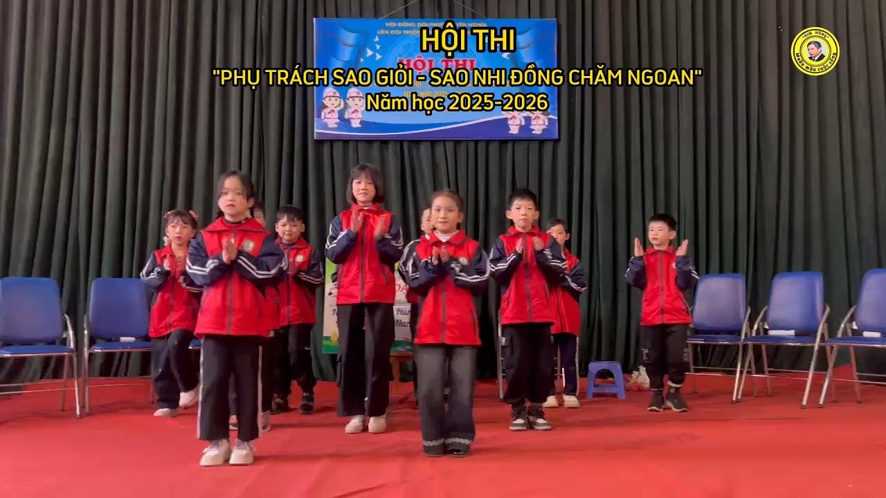 Tiết mục của trường tiểu học Lê Trọng Tấn, phường Yên Nghĩa, Hà Nội