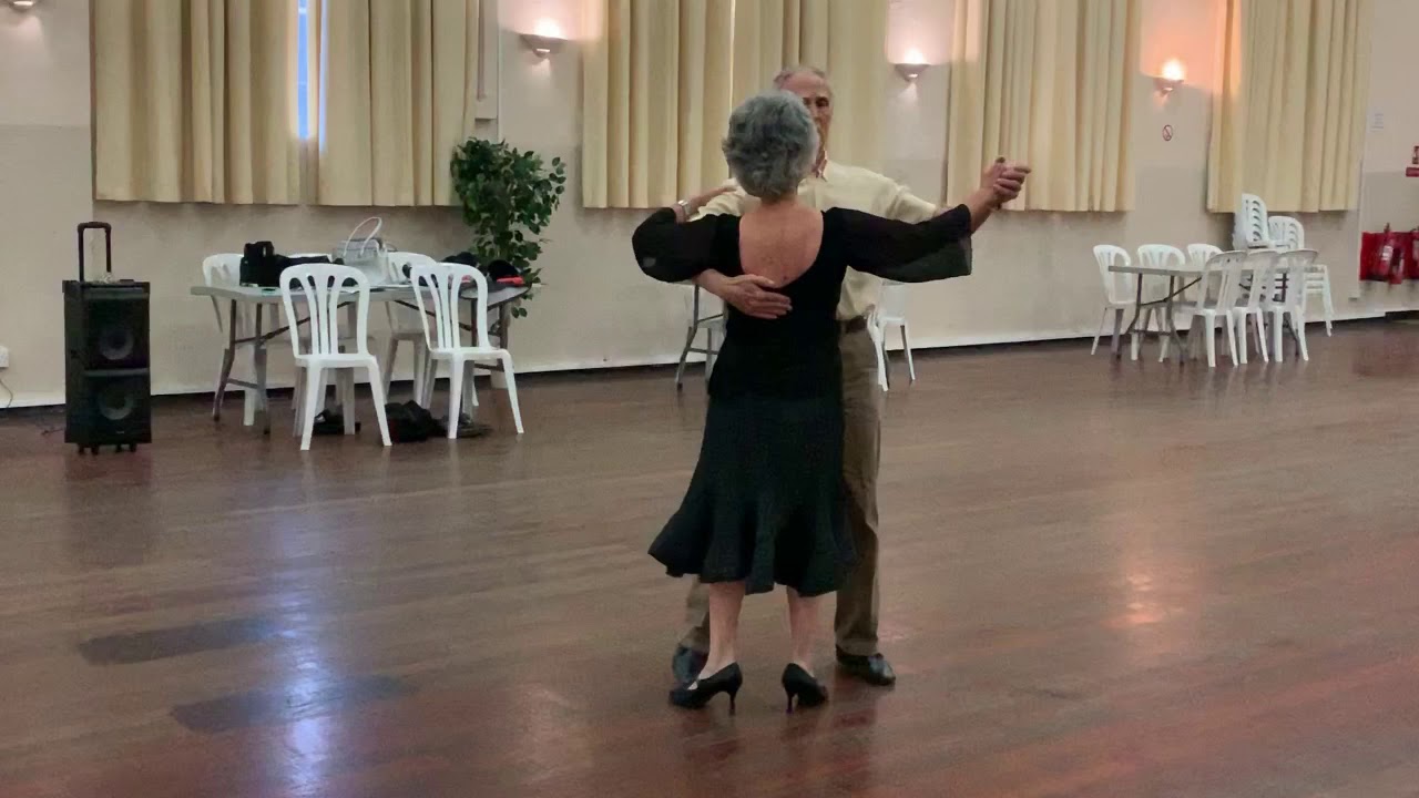 Woodside Waltz - Walkthrough - DSA Sequence Dance Club