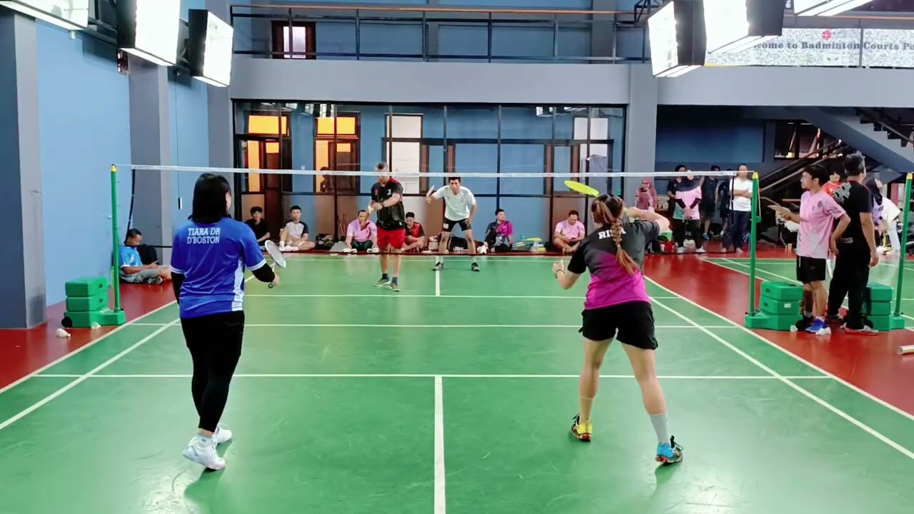 SALAH SMASH PARTNER SENDIRI 😌🤣😭 (SPARING PB D'BOSTON VS PB BRIN) 🔥🙌🏸 #badminton #bulutangkis #funny 