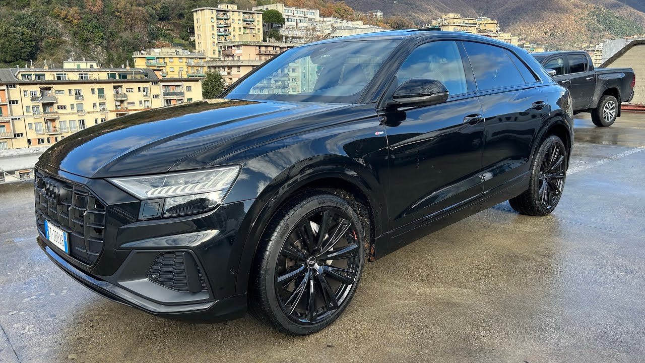 Audi Q8 50 3.0 tdi mhev SLine Quattro Tetto aprib. Cerchi 23 Anno 2023 Km 77.000 Eur. 64.500