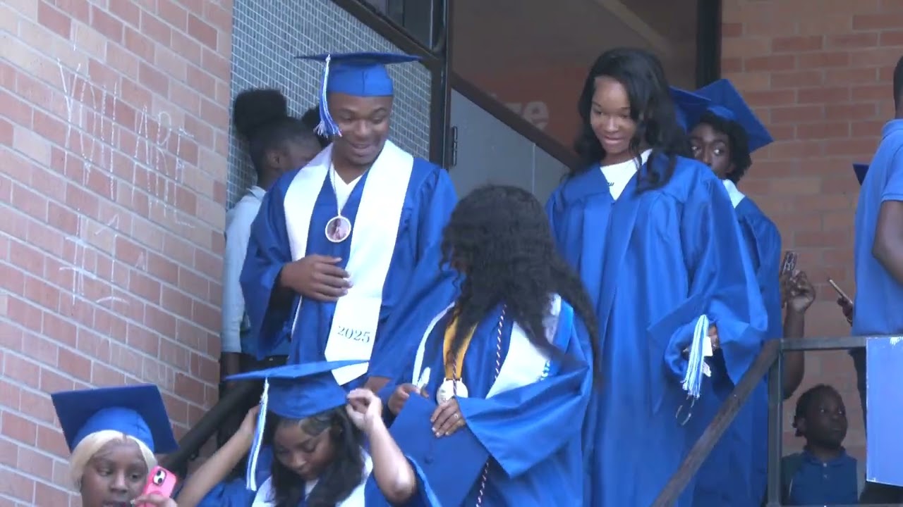 Meridian High seniors celebrate future plans during senior walk