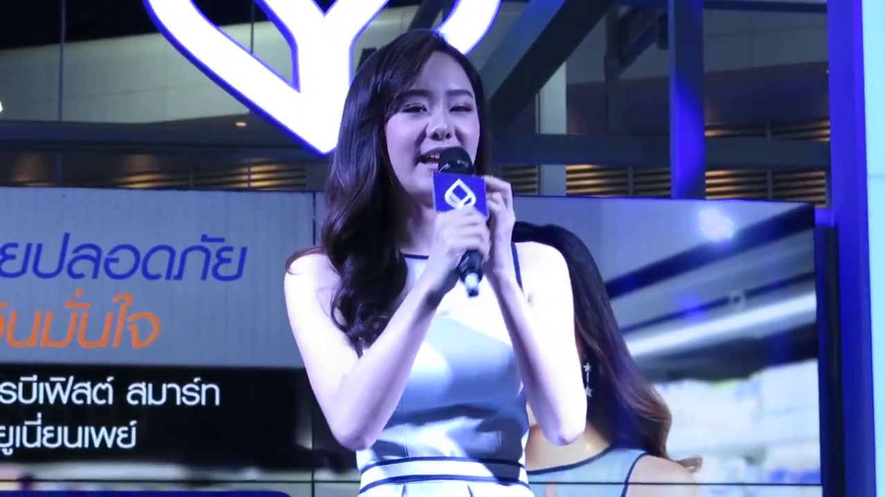 Toey Jarinporn : อยู่ต่อเลยได้ไหม