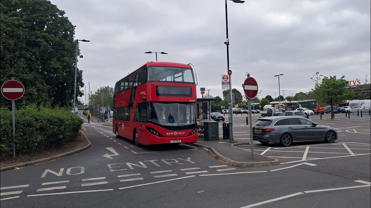 FRV: Route 371 Richmond Circus-Kingston | RATP Group BCE 47062 (LG71 DYA)